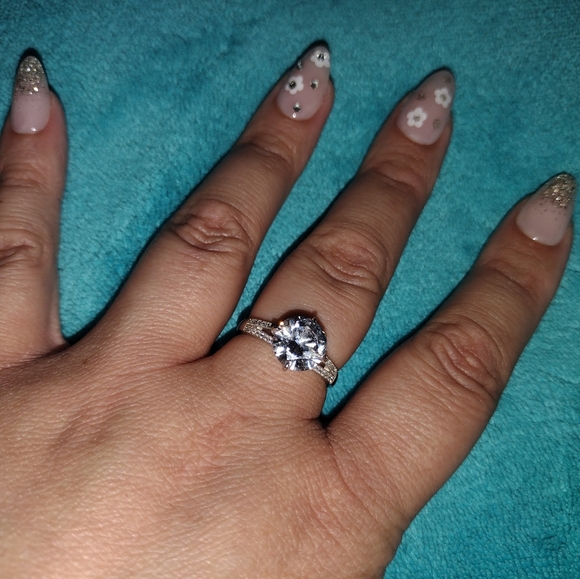Sterling silver CZ ring size 10 - Picture 2 of 3